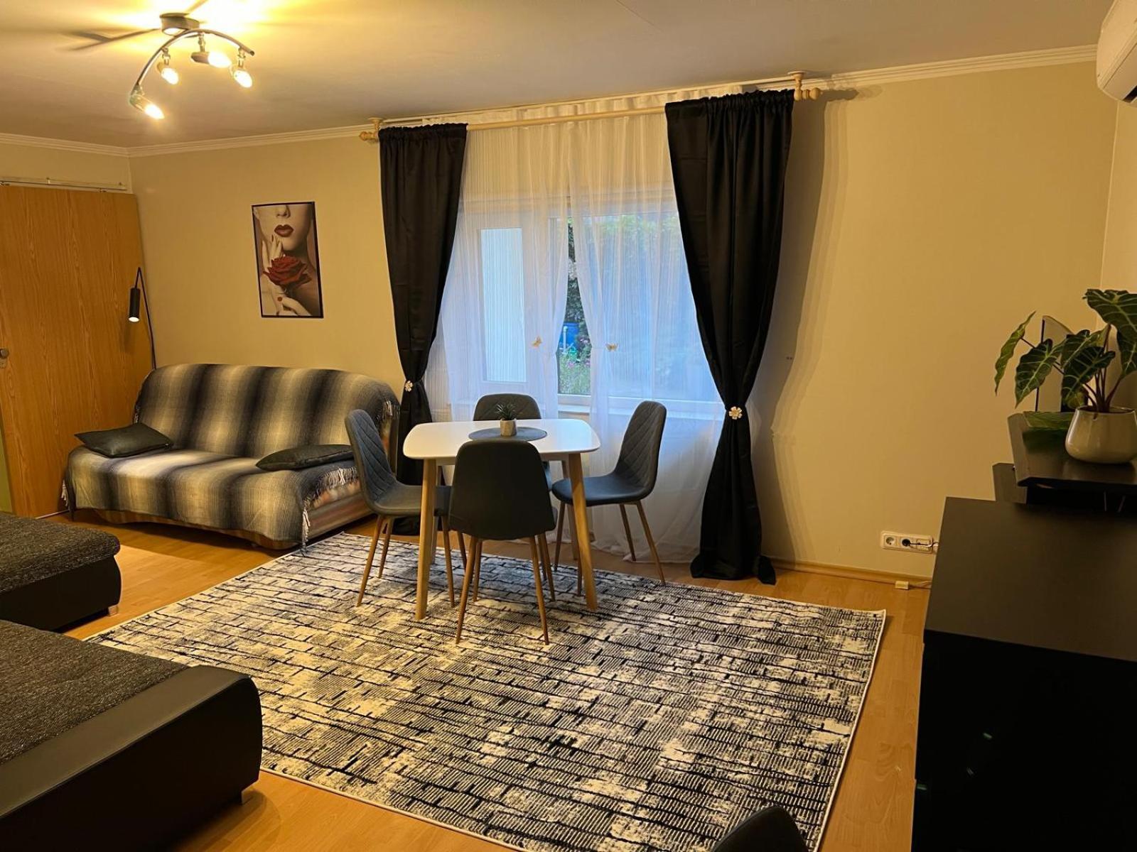 Apartments Weintrauben 페르누 외부 사진